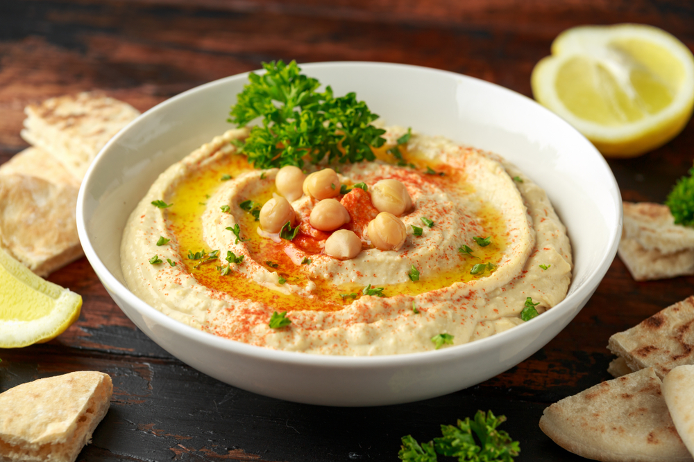 Transform Your Health with Our 10 Day Calorie Controlled Meal Plan. Day 5 is the best! 4 hummus